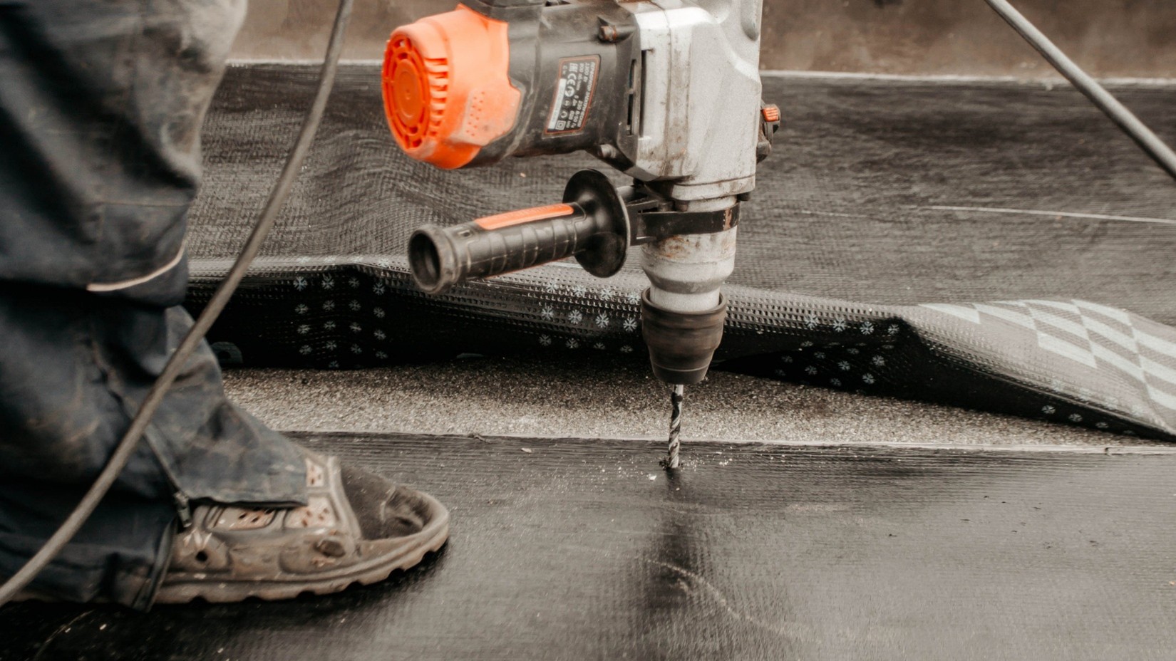 commercial roofing company in Topeka